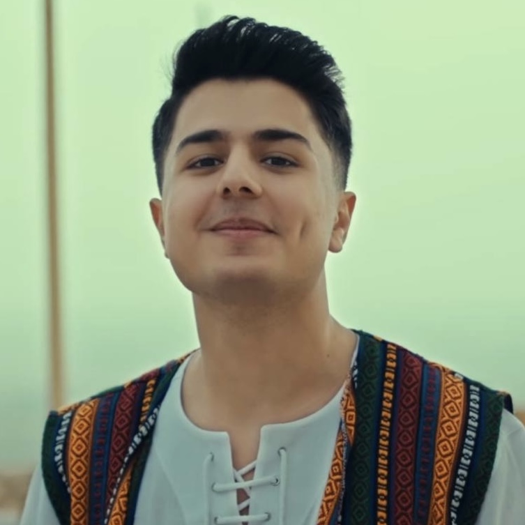 Şiyar İçen